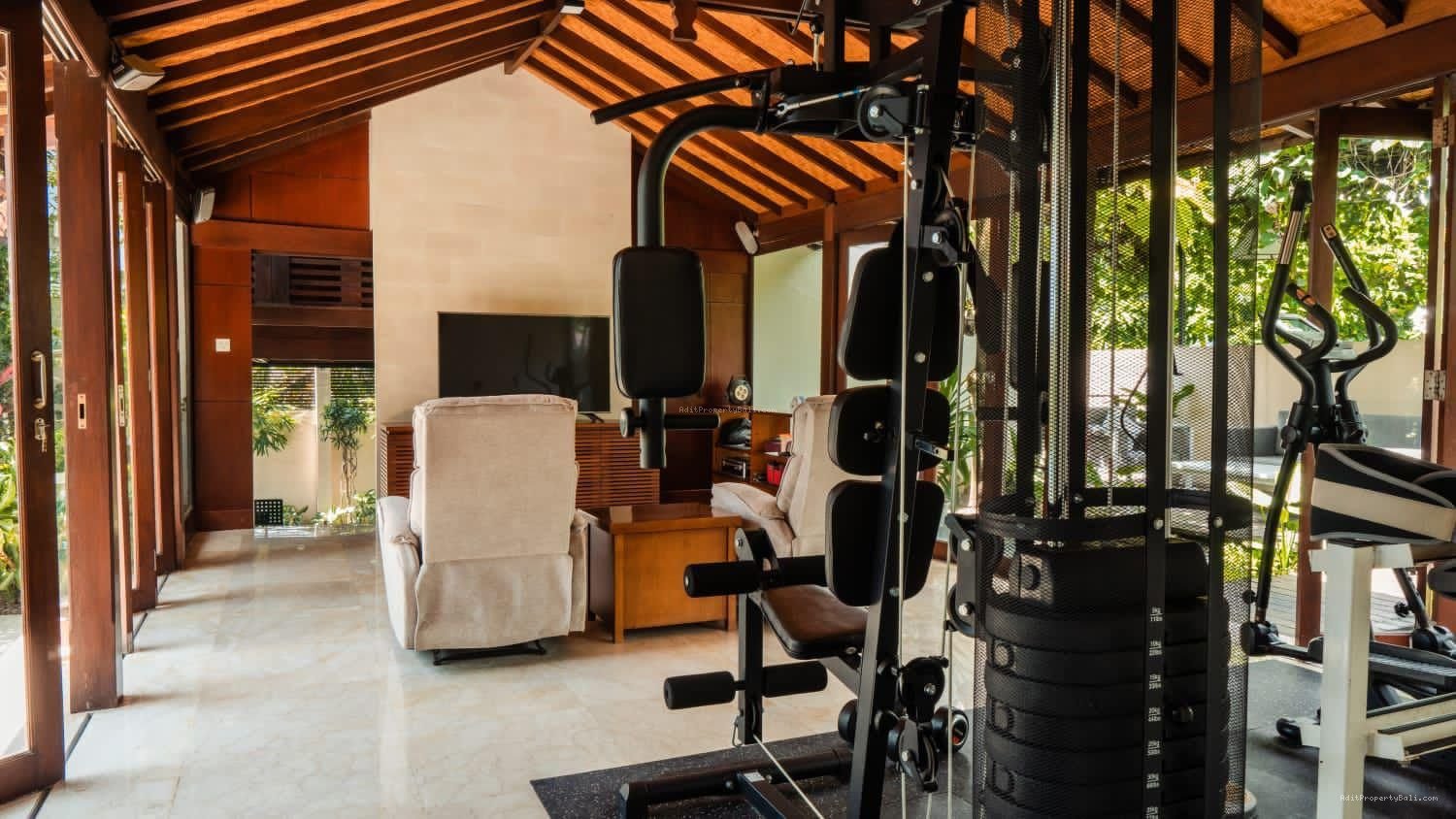 villa tegal cupek