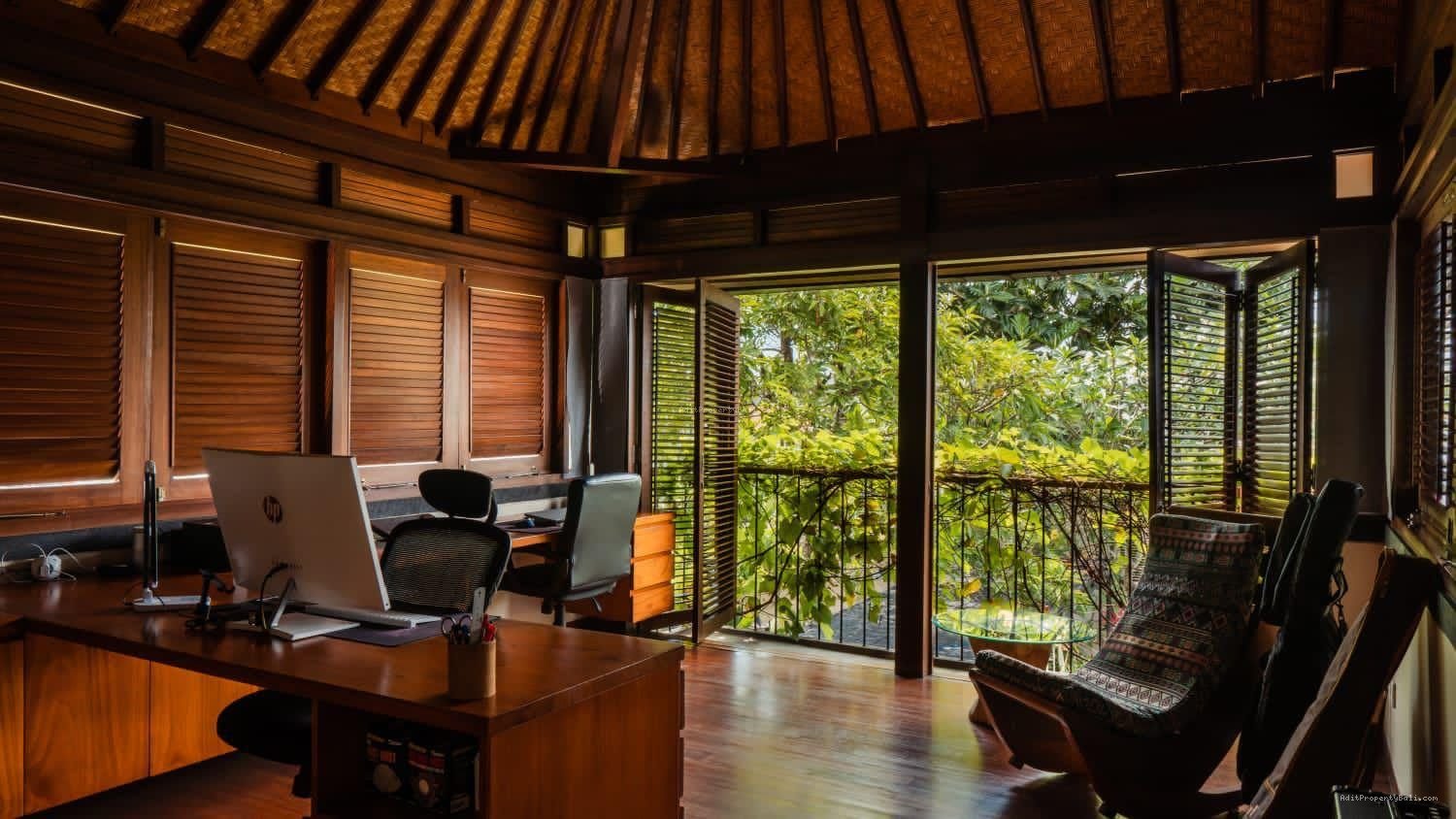 villa tegal cupek