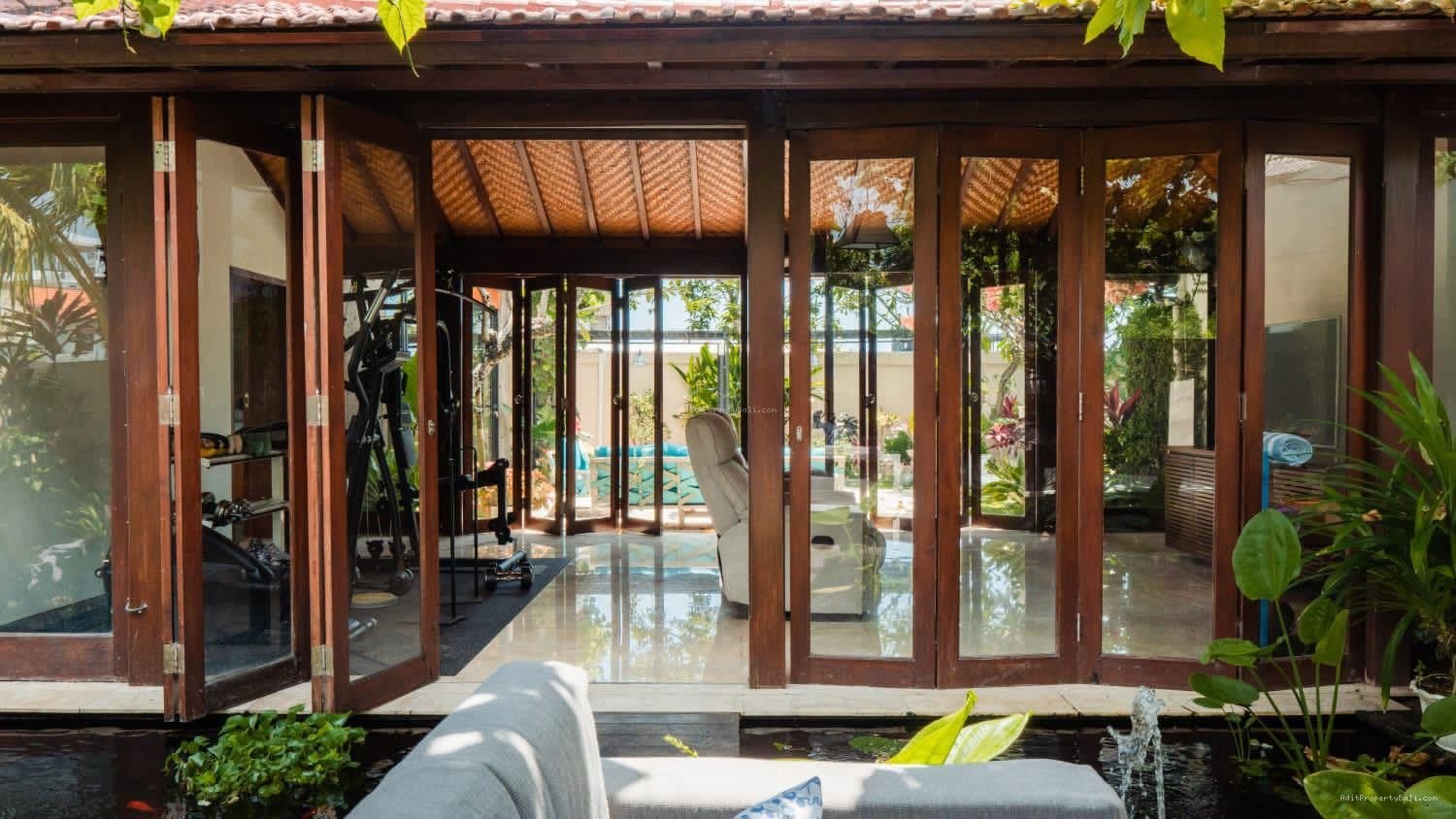 villa tegal cupek
