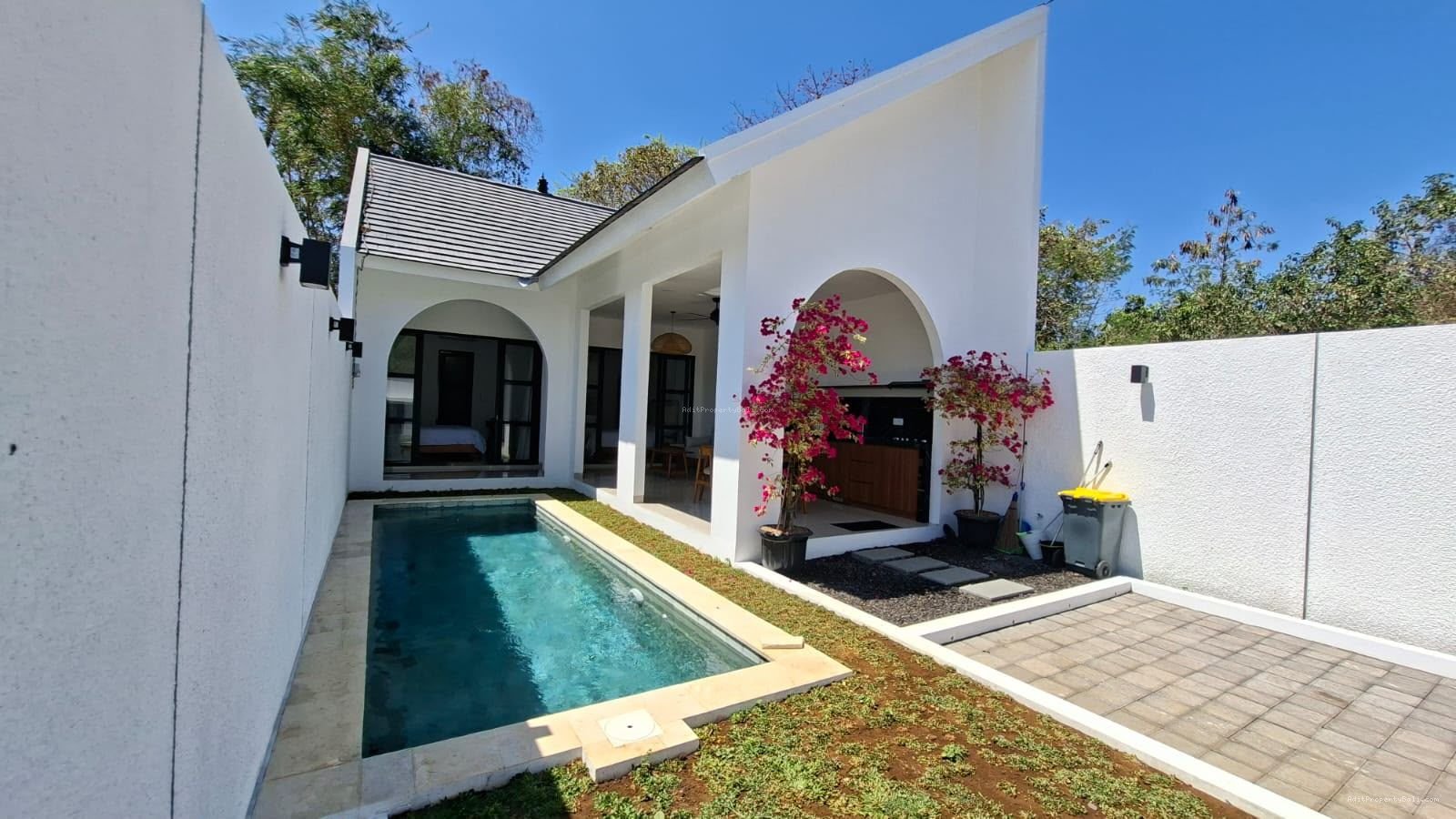 villa baru nusa dua B
