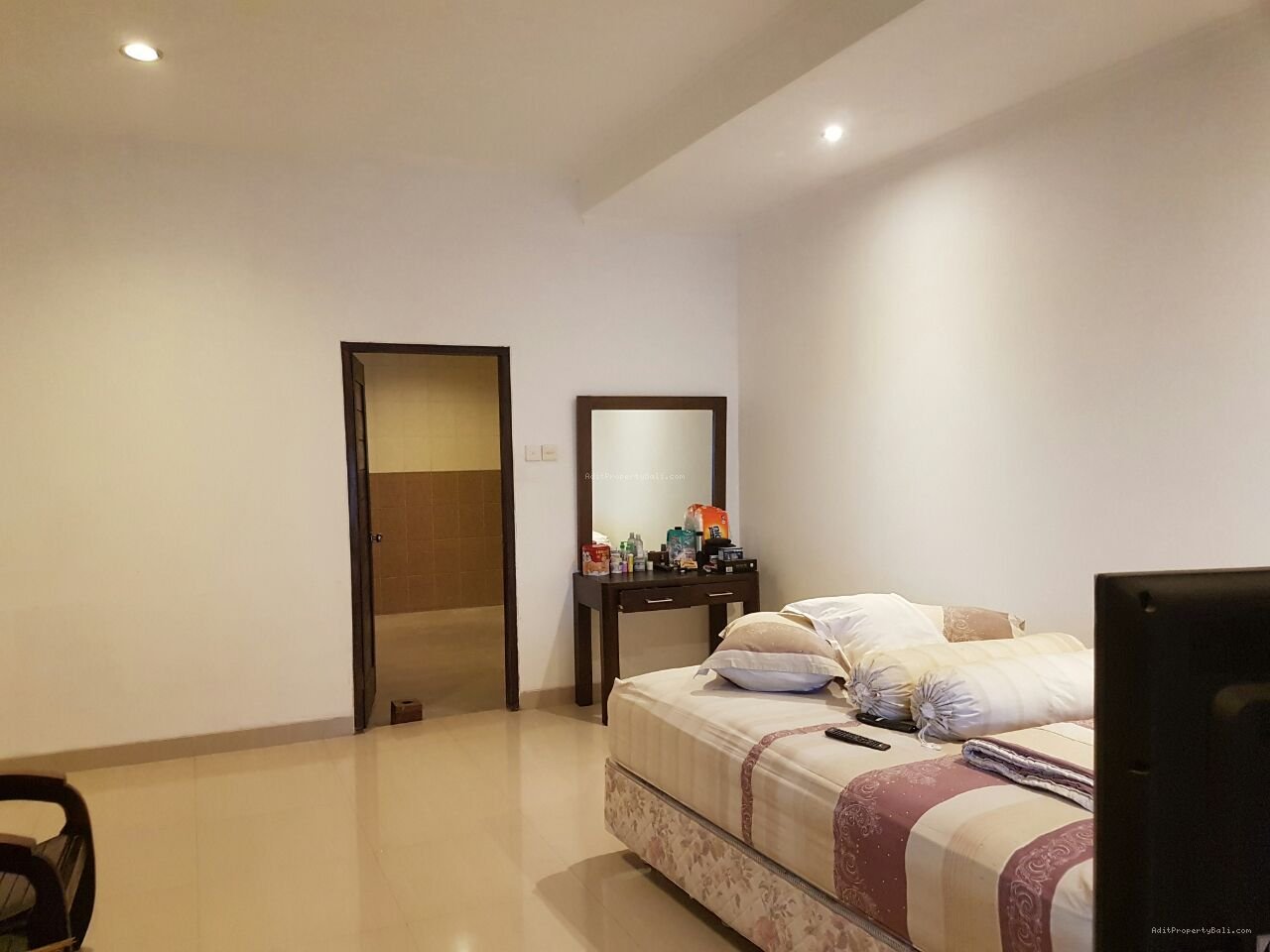 rumah lantai 2 suwung denpasarr