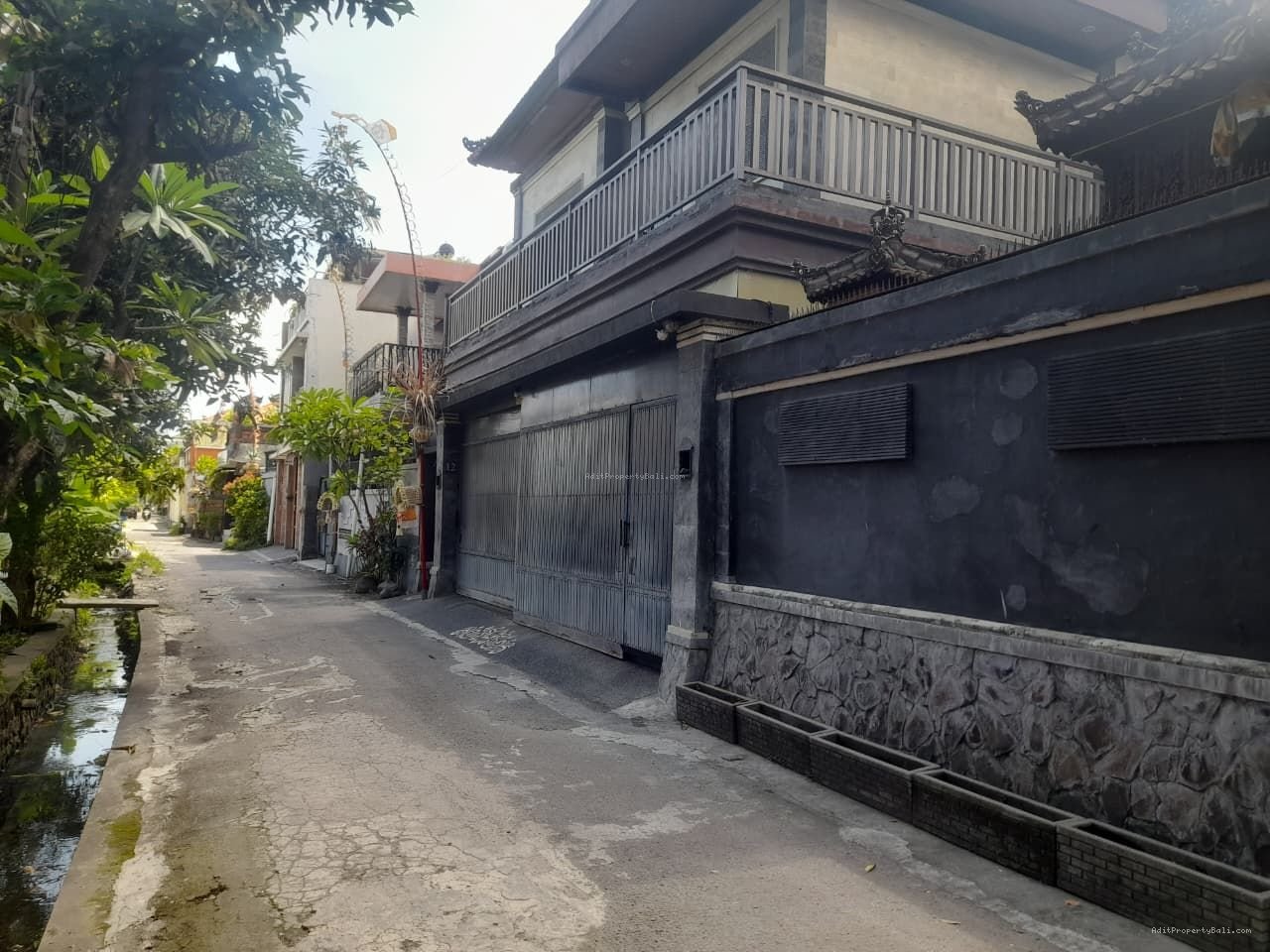 rumah sesetann