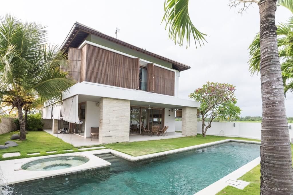 villa luxury cemagi