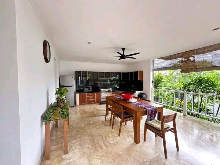 villa kayutulang cg