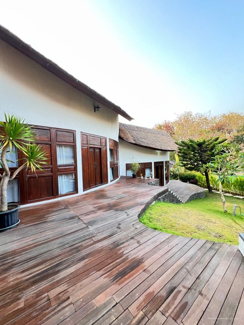 Villa tibubeneng pdn