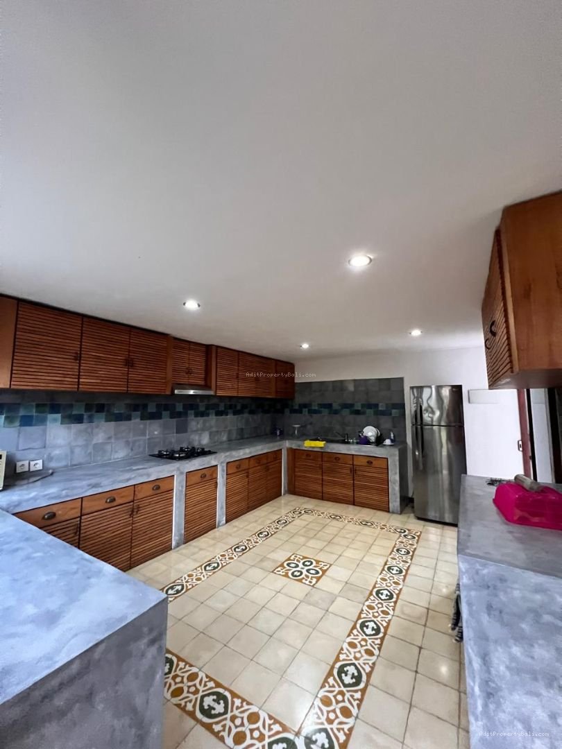 Villa tibubeneng pdn
