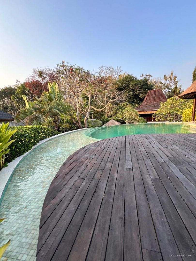 Villa tibubeneng pdn