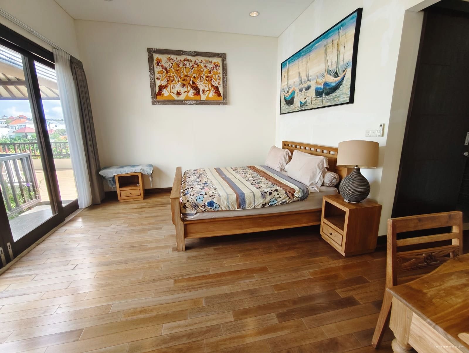 villa toyaning Ug