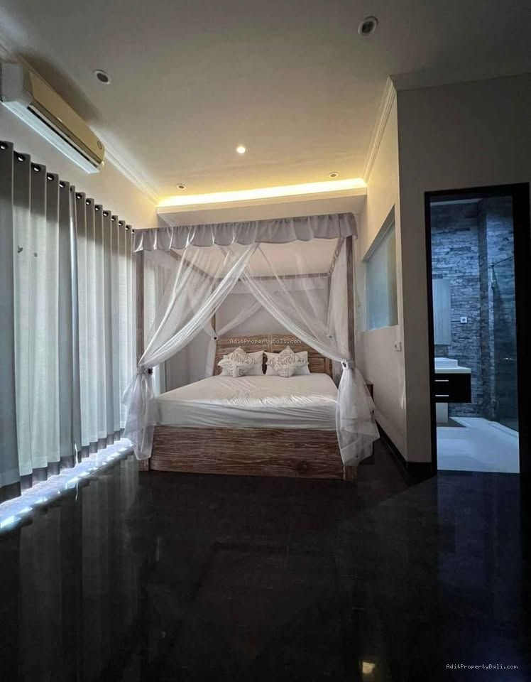 rumah lantai 3 pemogann