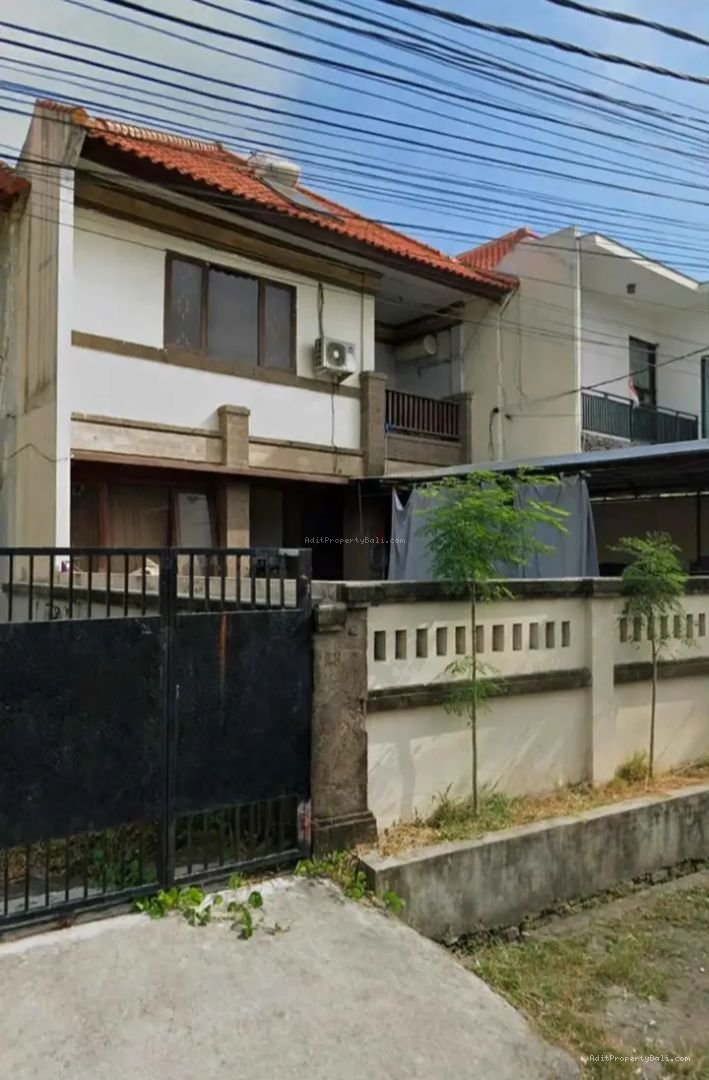 rumah lantai 2 bung tomo dps