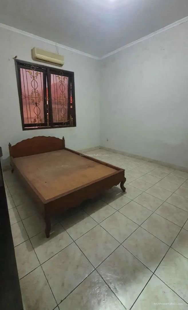 rumah lantai 2 bung tomo dps